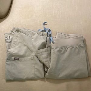 FIGS Scrubs! Space Grey! Top XXS, bottoms XS